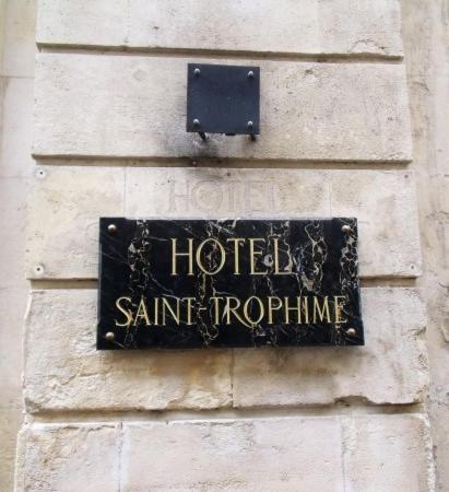 Hotel Saint Trophime Арл Екстериор снимка